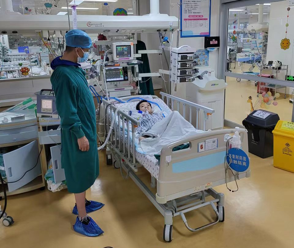 三江跨省救护车出租公司