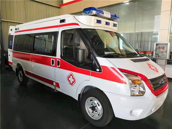 三江福特V362救护车